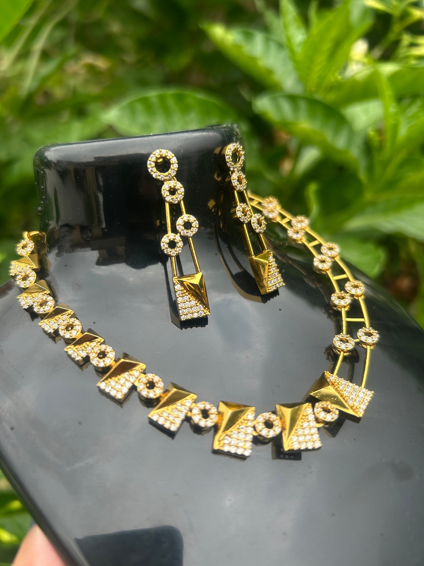 Golden Diamond Loops Necklace Set