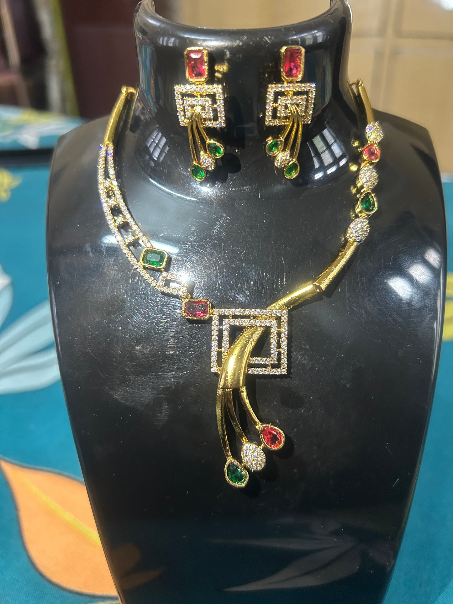 Green Red Ruby Premium Necklace Set