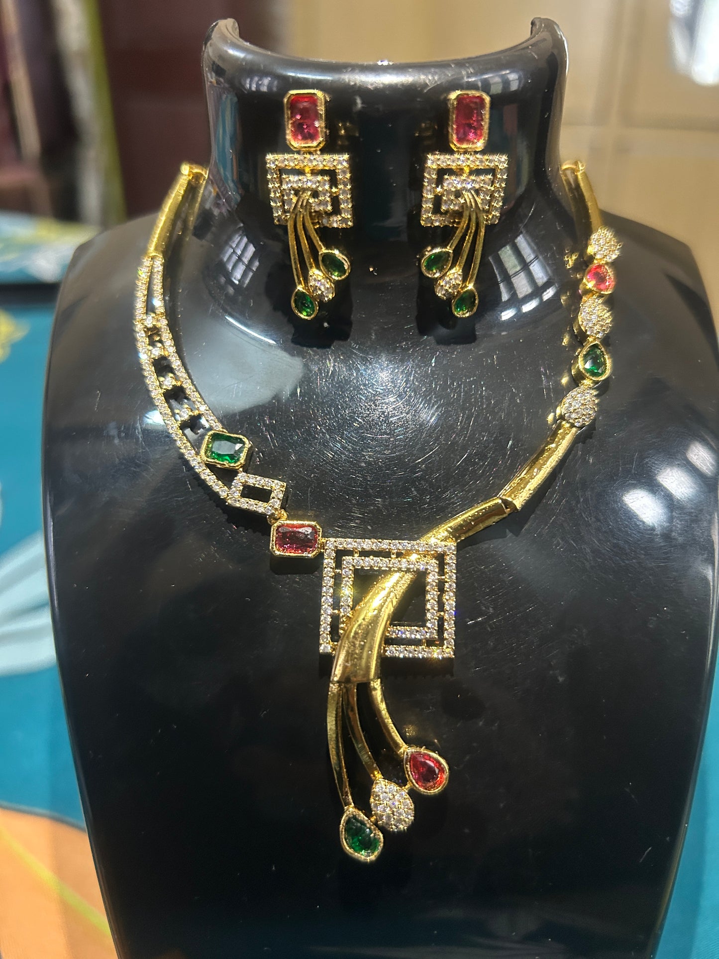 Green Red Ruby Premium Necklace Set