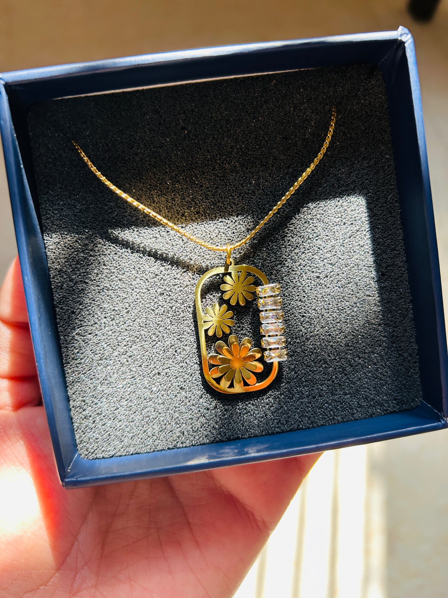 Golden Flowers Squaroid Anti Tarnish Pendant