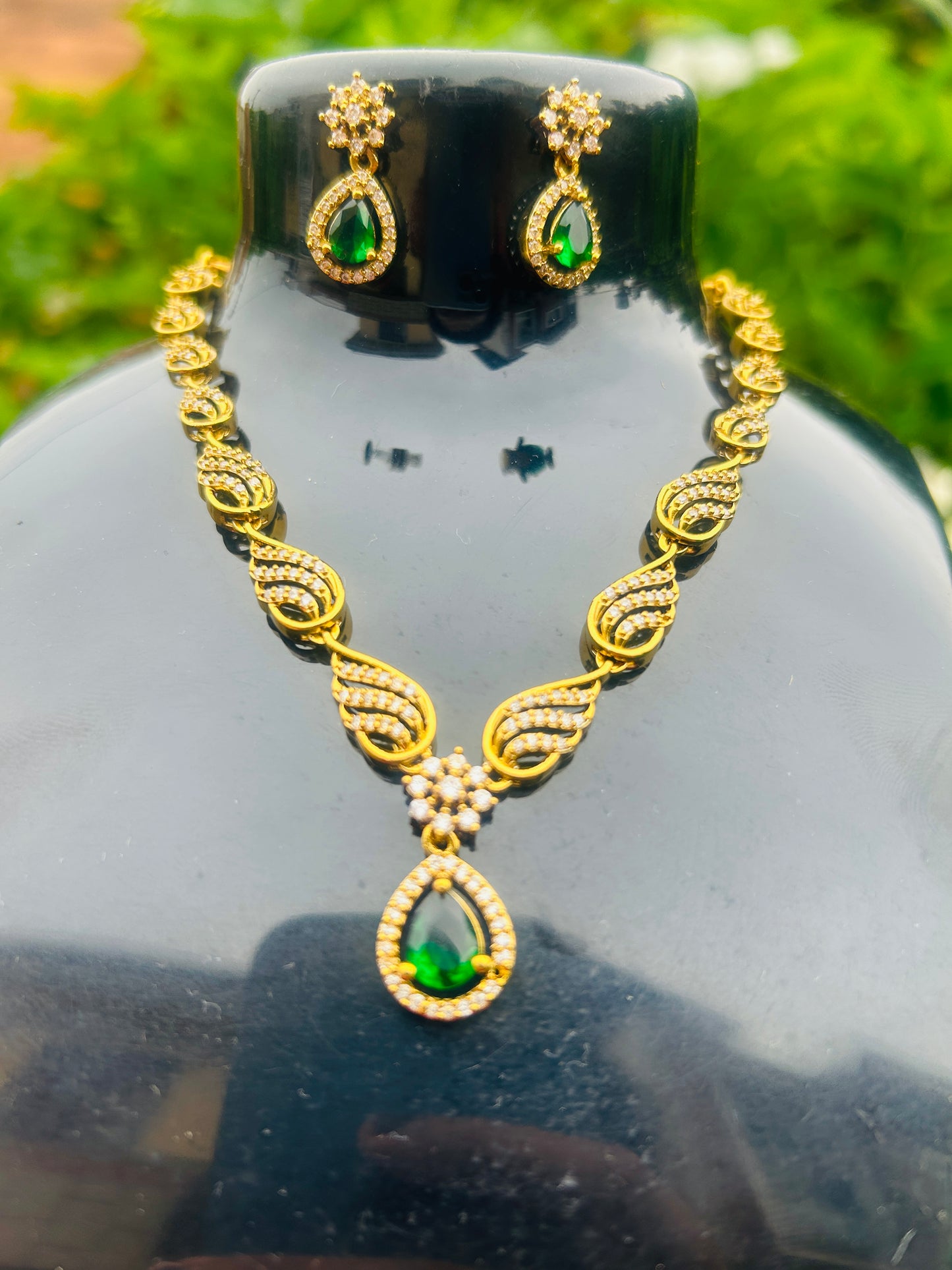 Green Emerald Stone Necklace Set