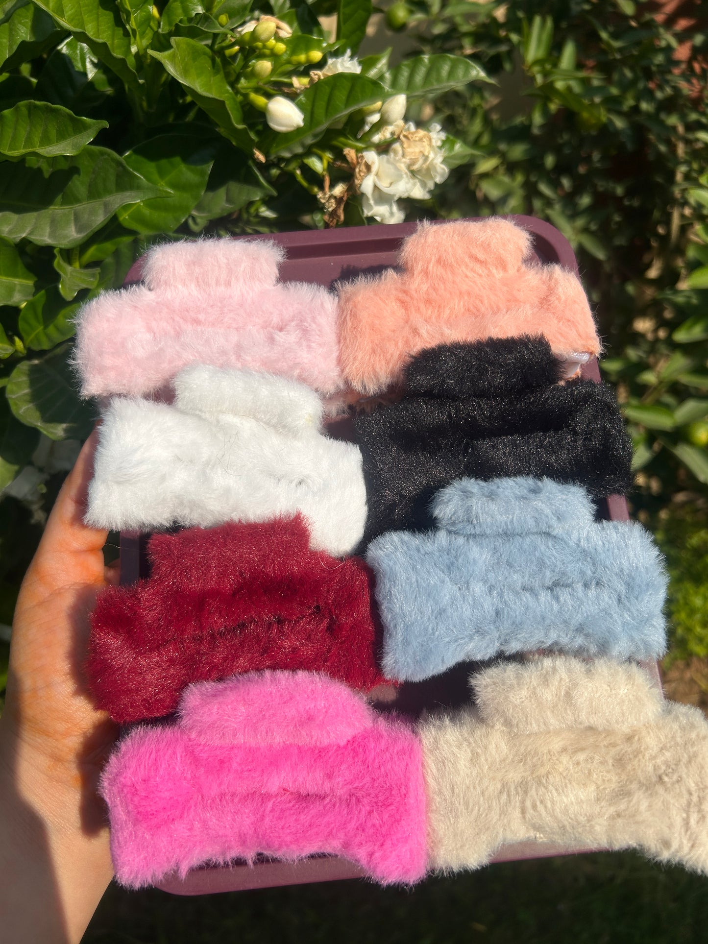 Feathery Soft Clutchers ( Set of 2)