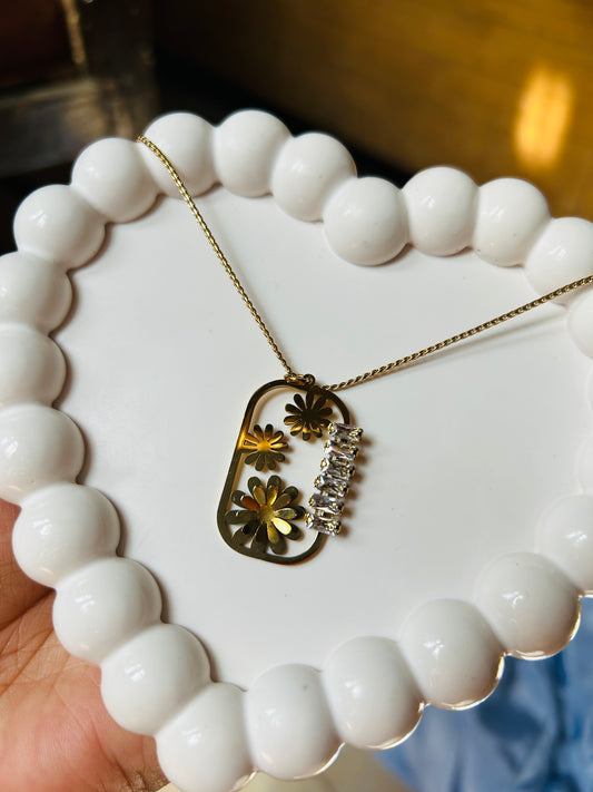 Golden Flowers Squaroid Anti Tarnish Pendant
