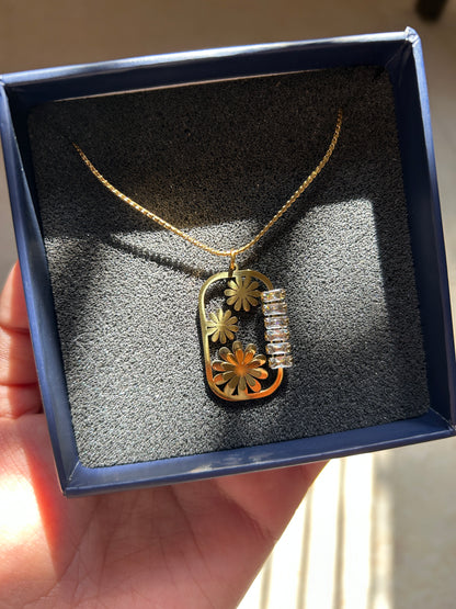 Flower Frame Anti Tarnish Pendant