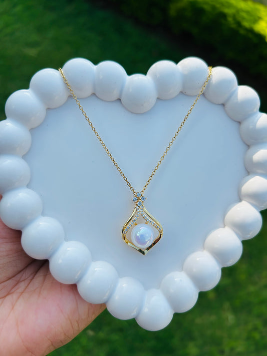 Big Pearl Leafy Anti Tarnish Pendant