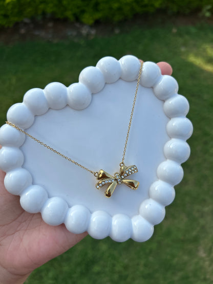 Heavy Studs Bow Pendant