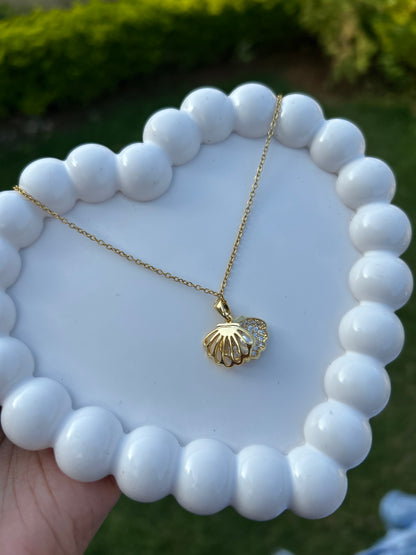 Pearl Shell Anti Tarnish Pendant