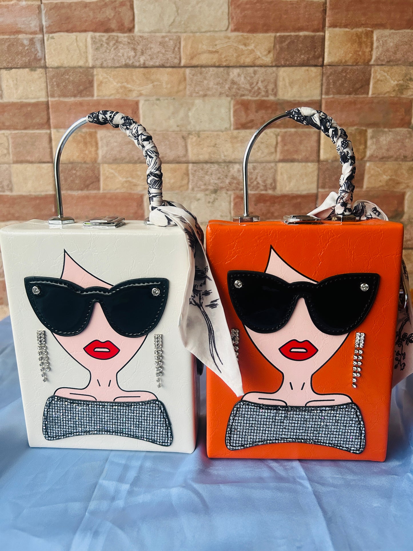 Girlie Solid Clutch