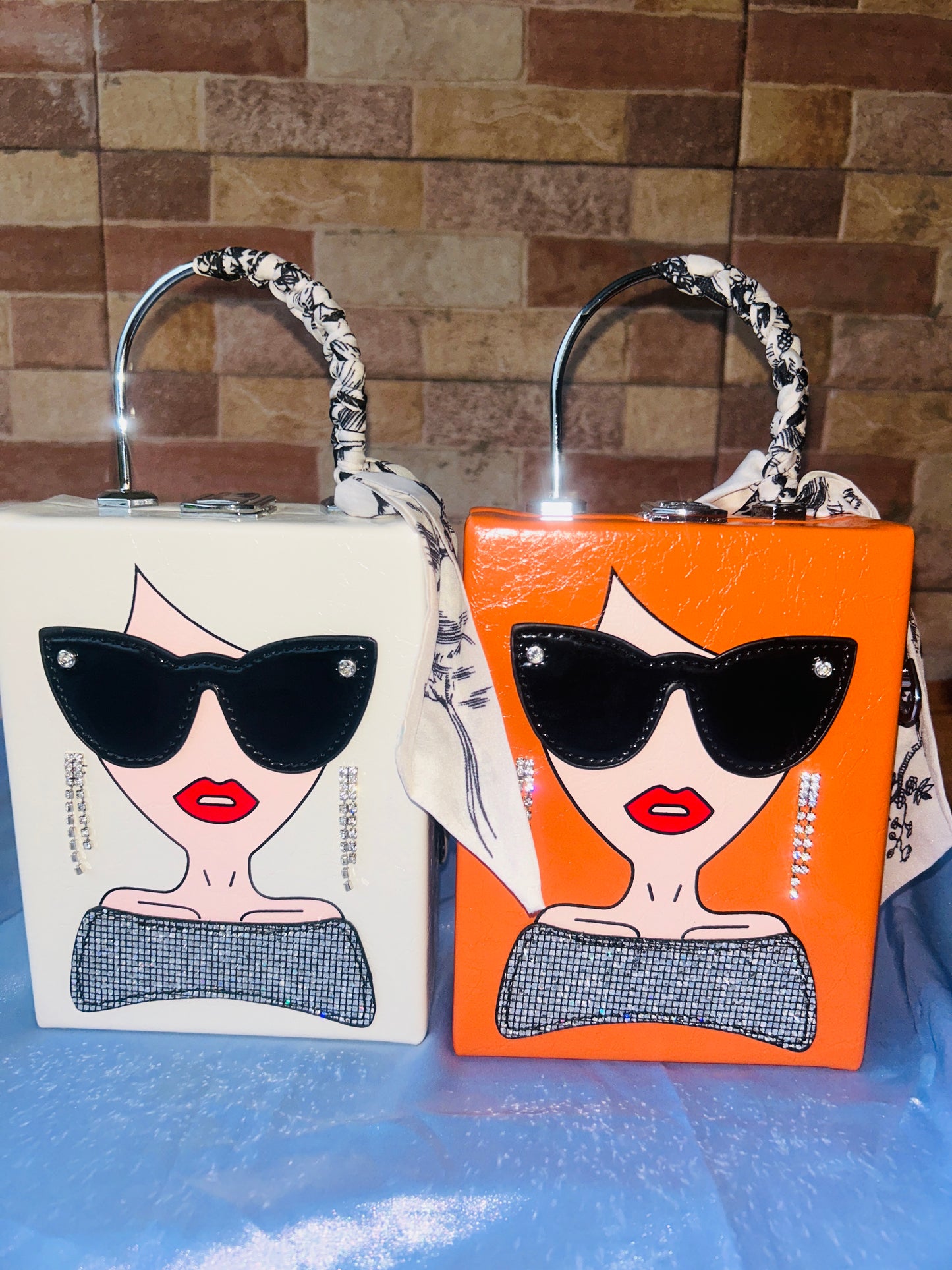 Girlie Solid Clutch