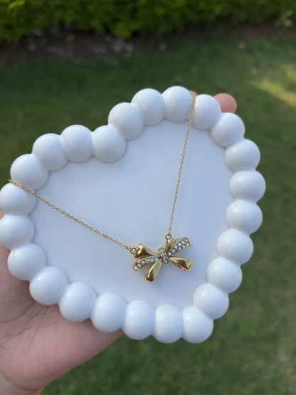 Heavy Studs Bow Pendant